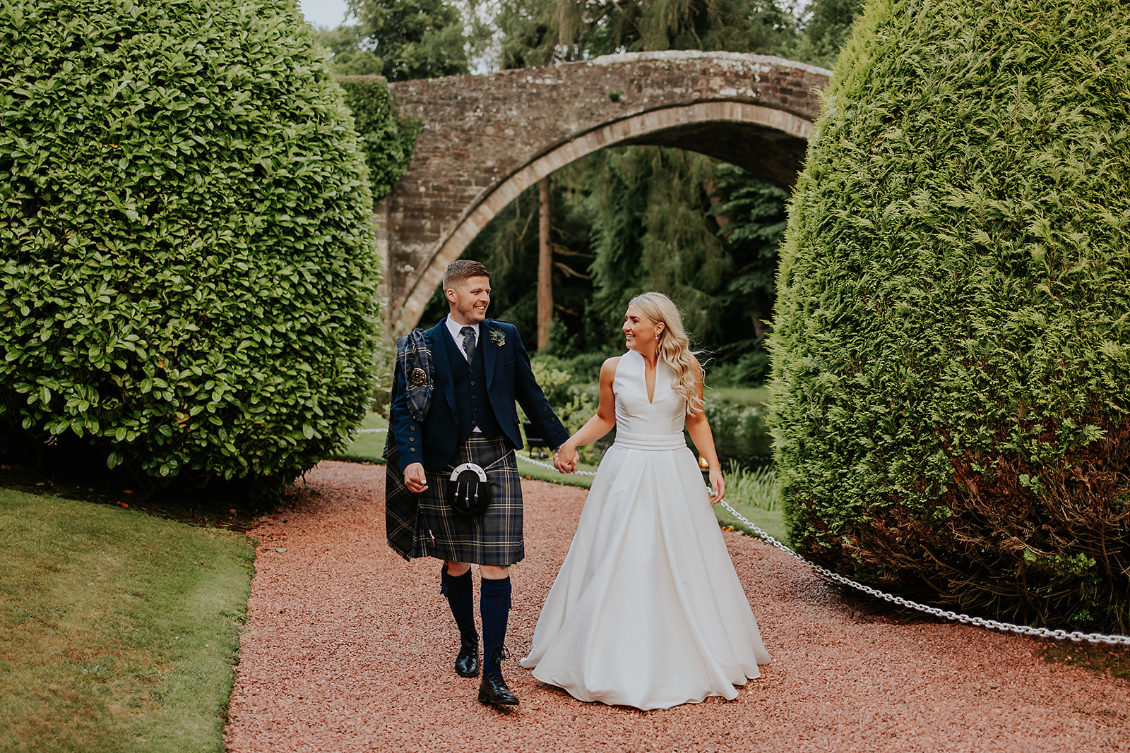 Brig O Doon Glasgow Wedding Photographer 202400006