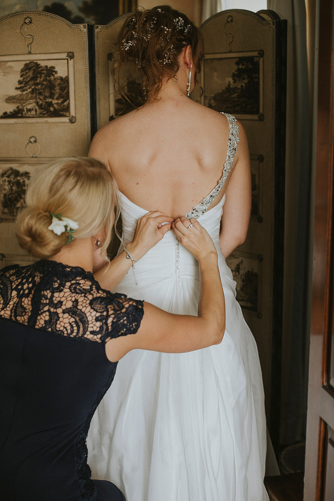 Minaglie and Ben Fingask Castle Wedding Perth 00014