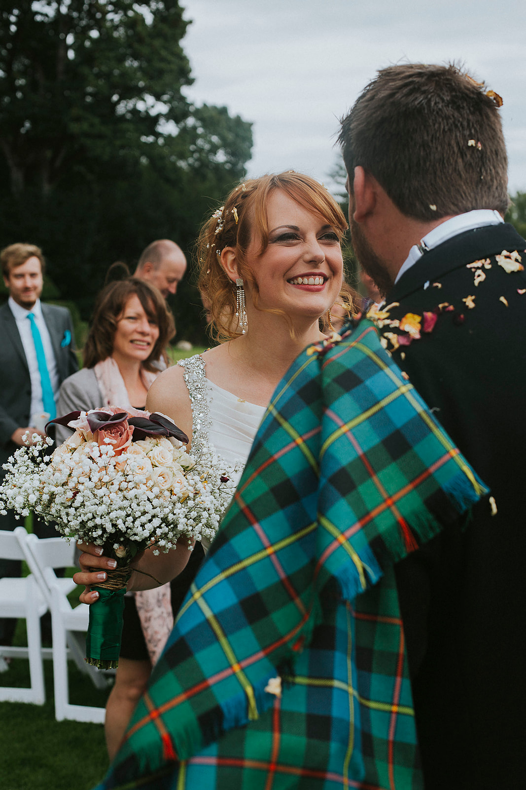 Minaglie and Ben Fingask Castle Wedding Perth 00034