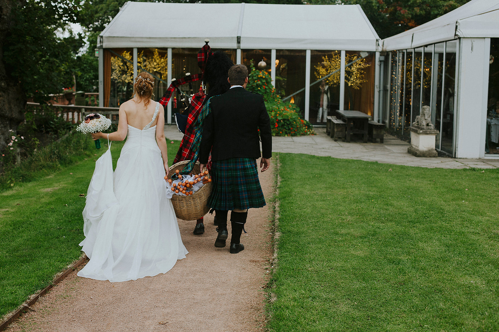 Minaglie and Ben Fingask Castle Wedding Perth 00044