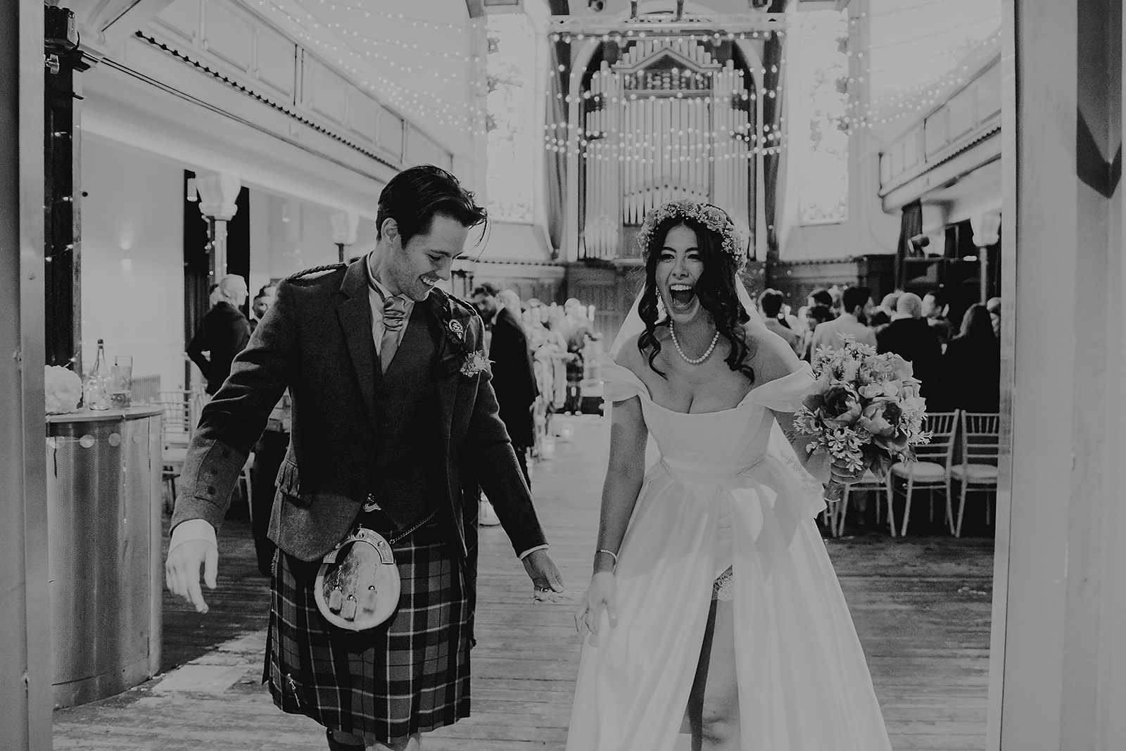 Andrea and Sam St Lukes Wedding Glasgow 00023