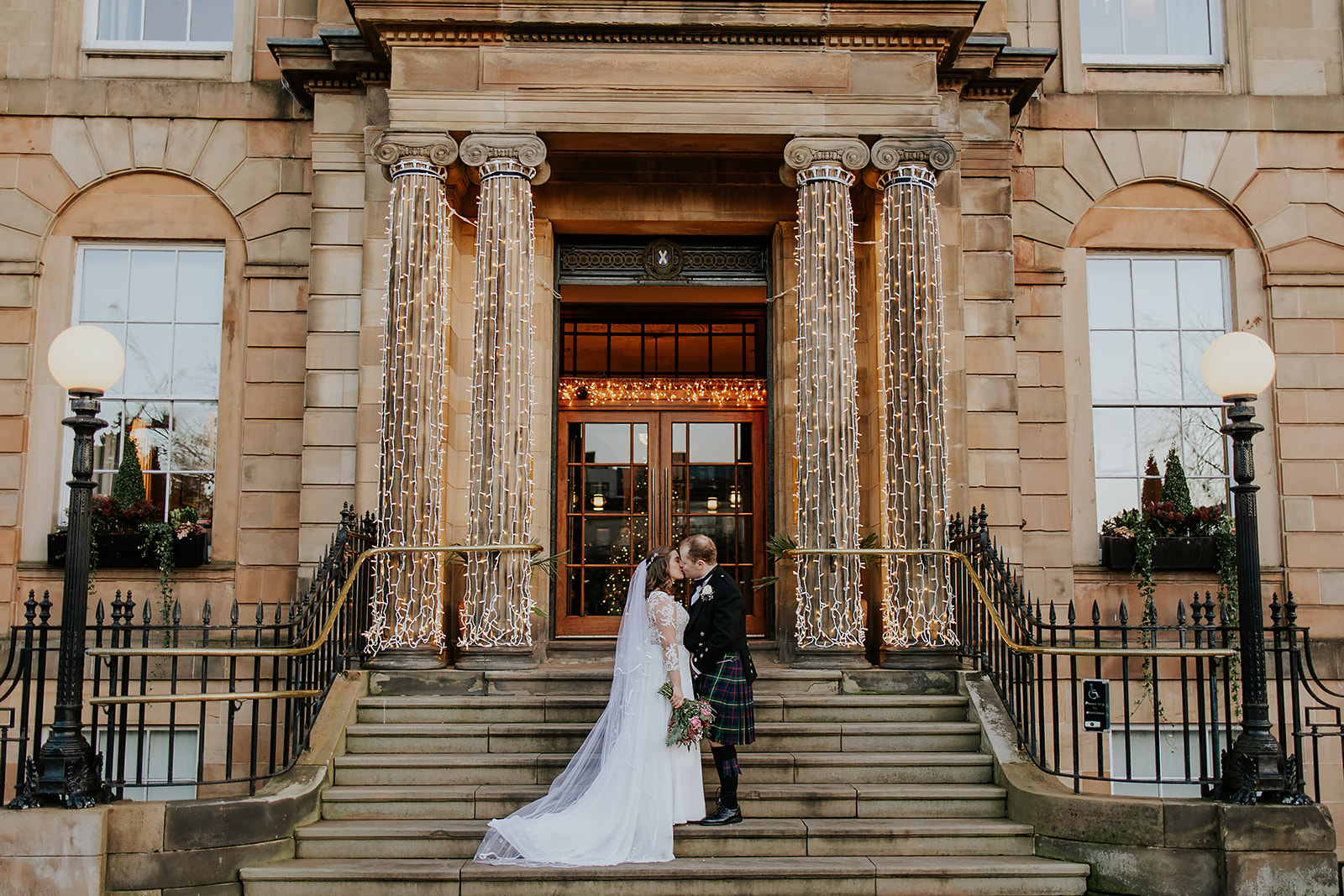 Eilish and Lewis Wedding 1599 at the royal college wedding photography00051