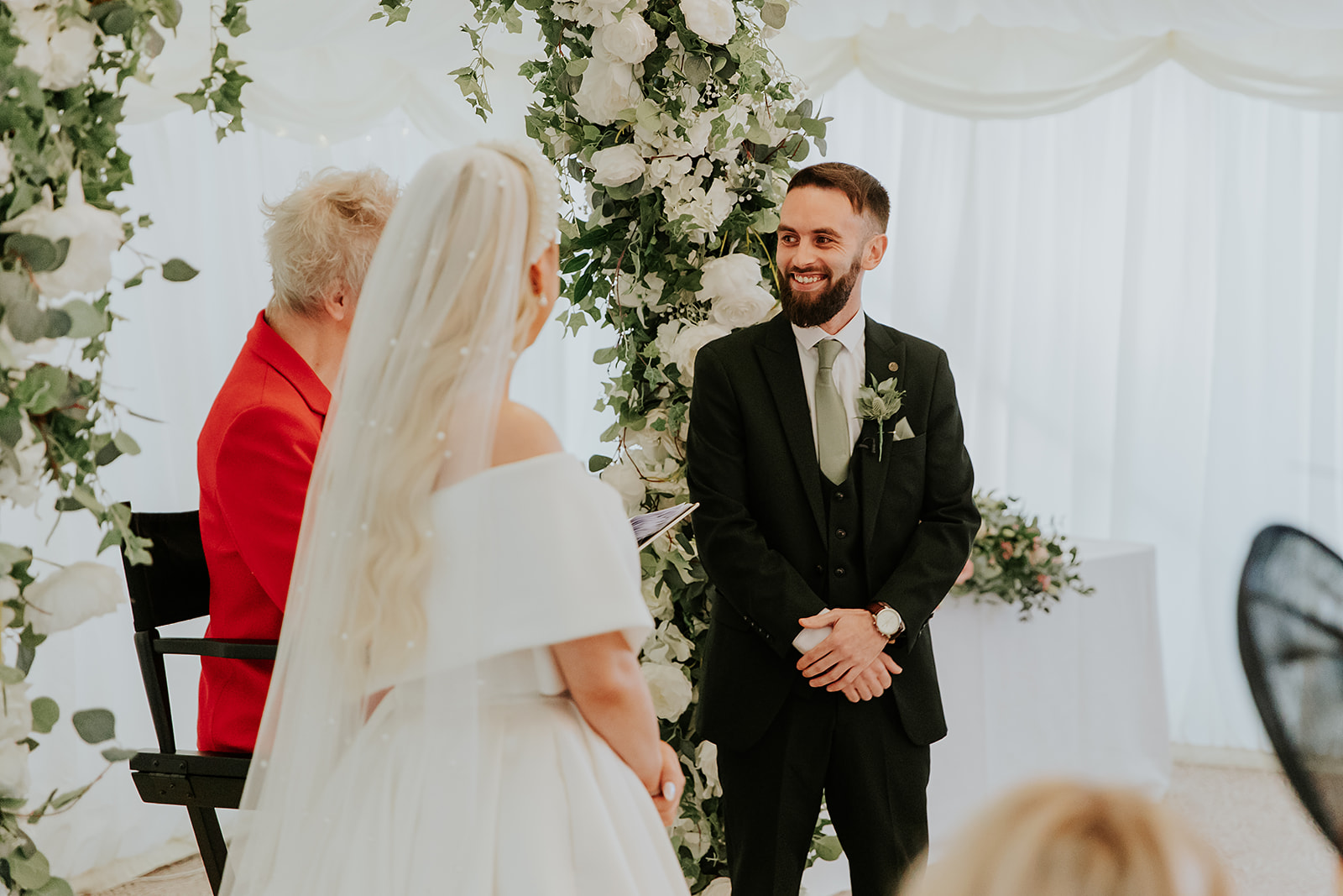 Emma and Chris Berry Cornhill Castle Winter Wedding 00020