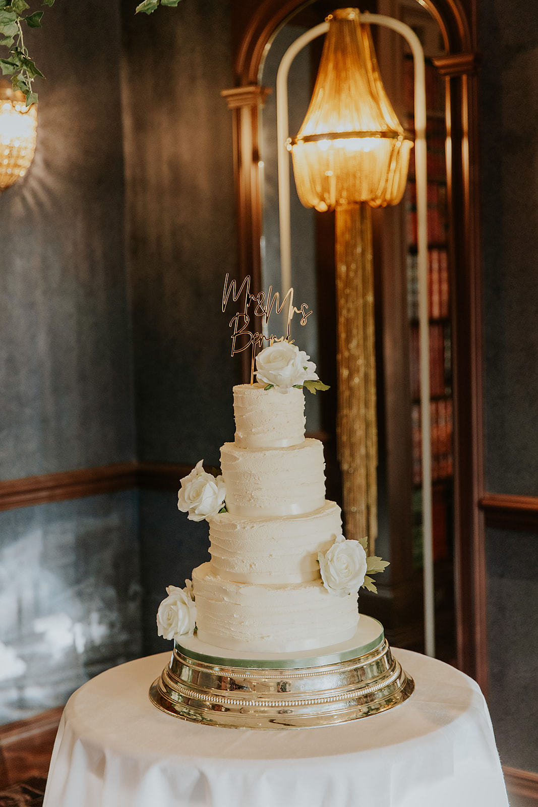 Emma and Chris Berry Cornhill Castle Winter Wedding 00039