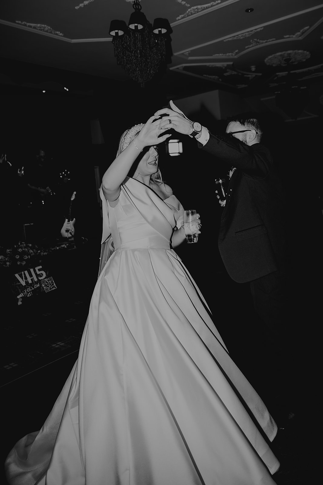 Emma and Chris Berry Cornhill Castle Winter Wedding 00060