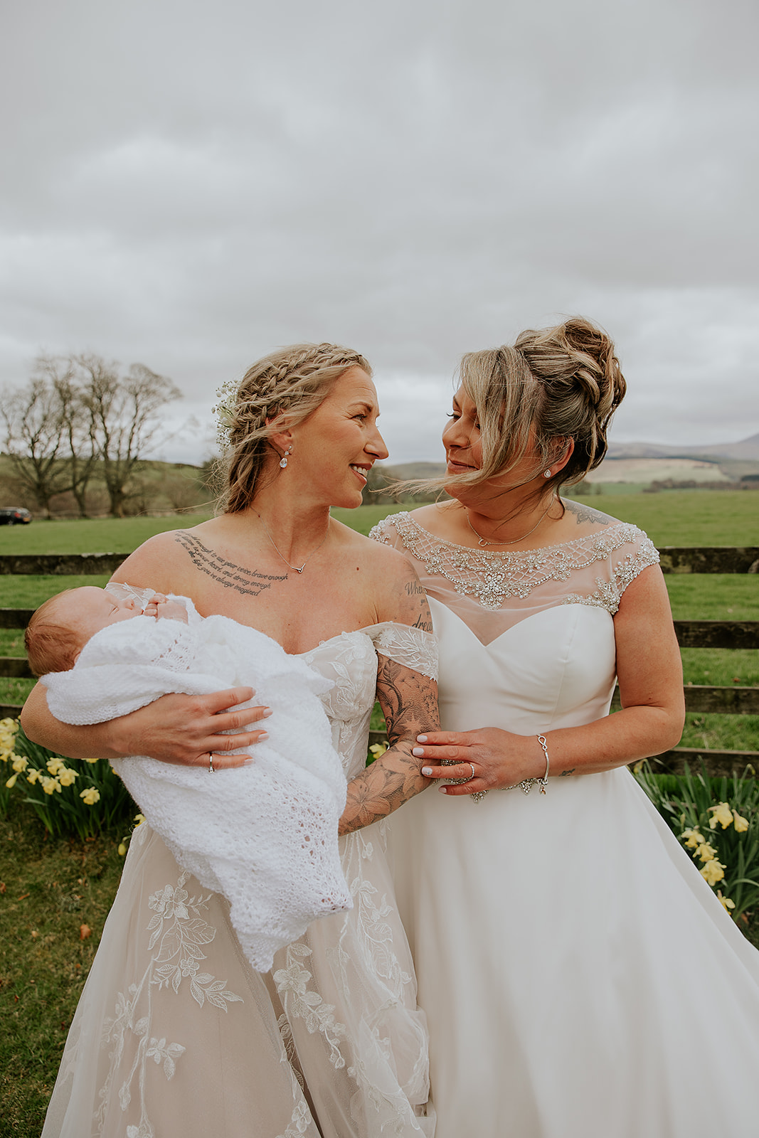 Erin and Steph Cormiston Farm Wedding00043
