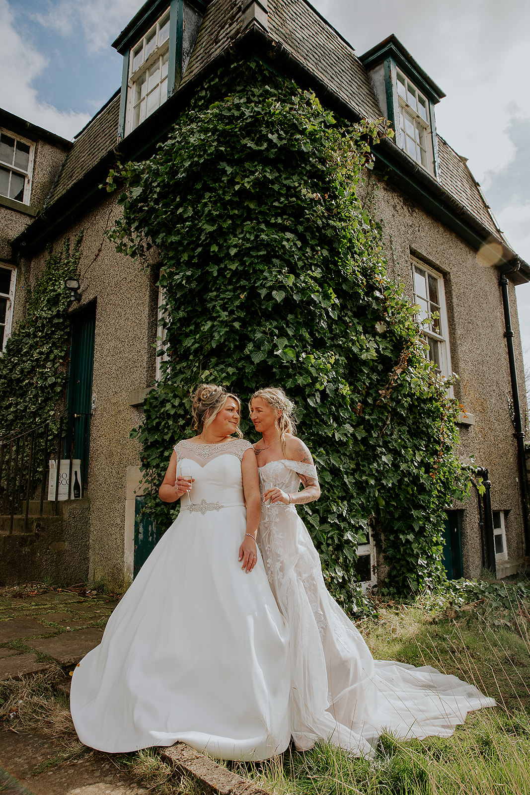 Erin and Steph Cormiston Farm Wedding00056