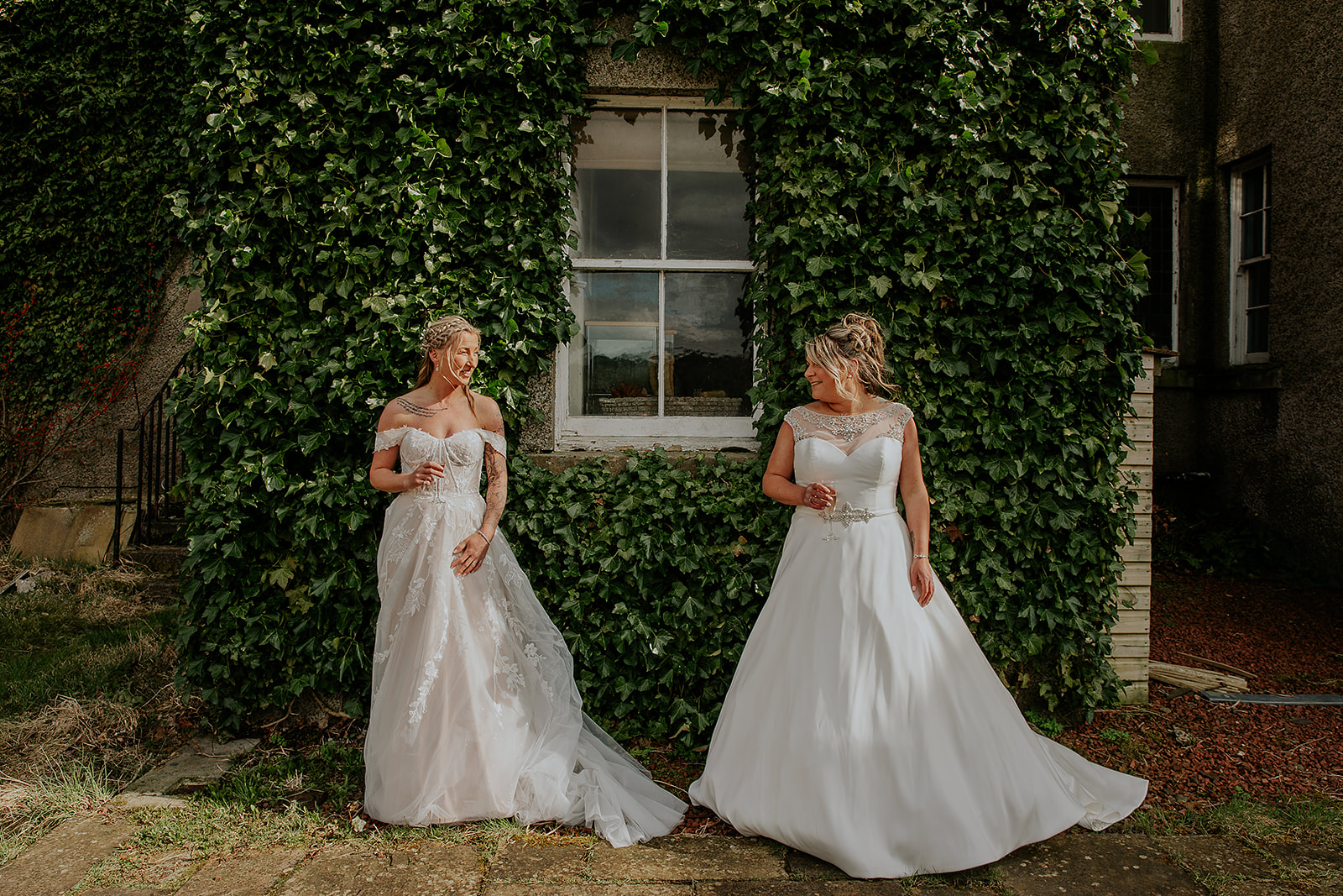Erin and Steph Cormiston Farm Wedding00058