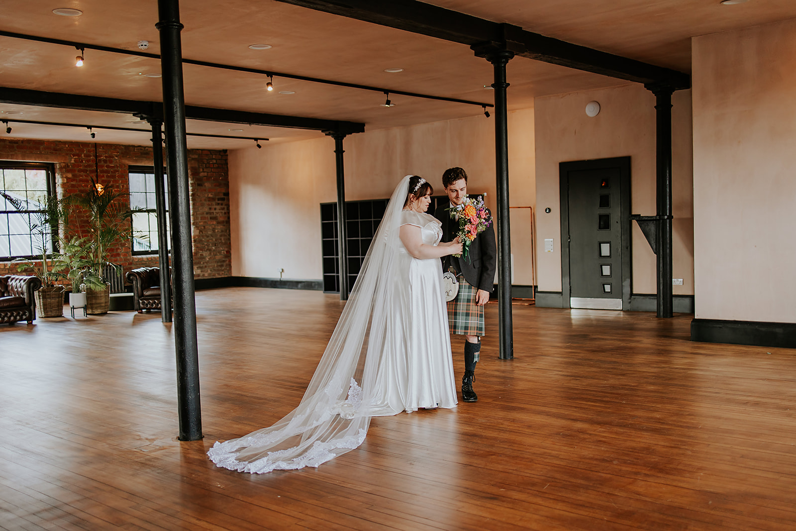 Heather and Euan Engine Works Wedding Glasgow Photography00073