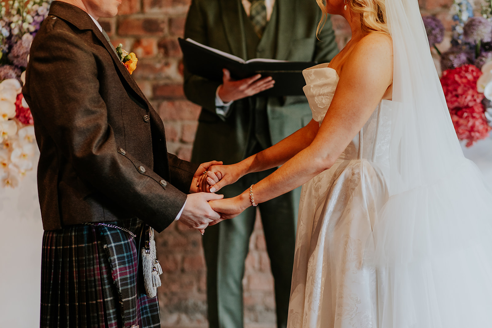 JR Engine Works Wedding Glasgow Photographer 00025