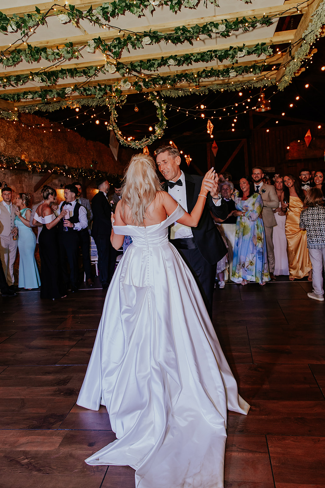 Jessica and Angus Eden Leisure Village Glasgow Wedding00059