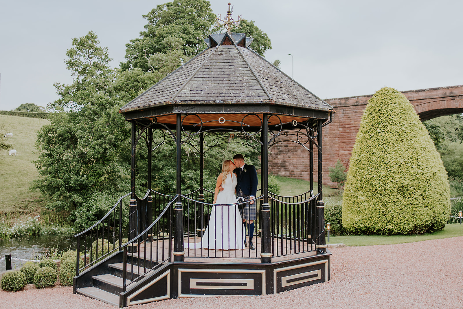 Kerry-Anne - Scott Brig O Doon Summer Wedding Photographer00043