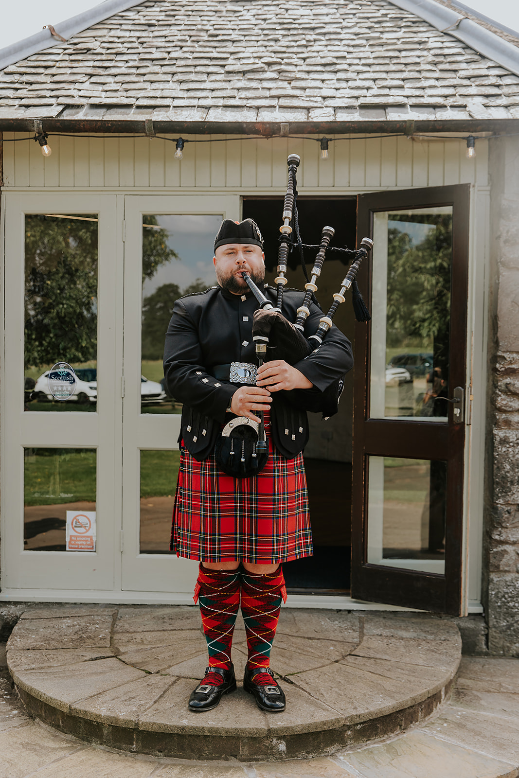 Lauren and Colin Bachilton Barn Wedding Photography00015