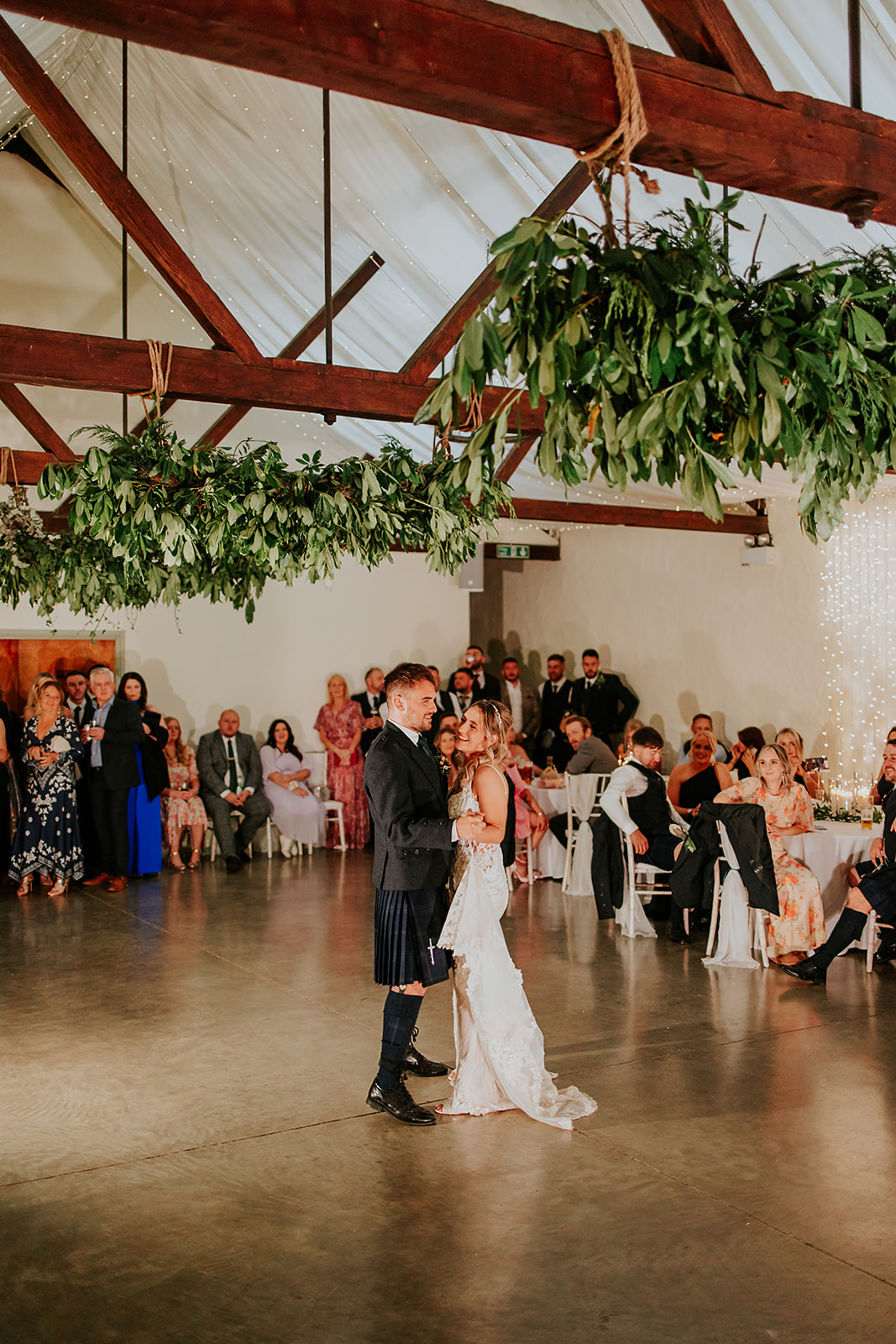 Lauren and Colin Bachilton Barn Wedding Photography00064