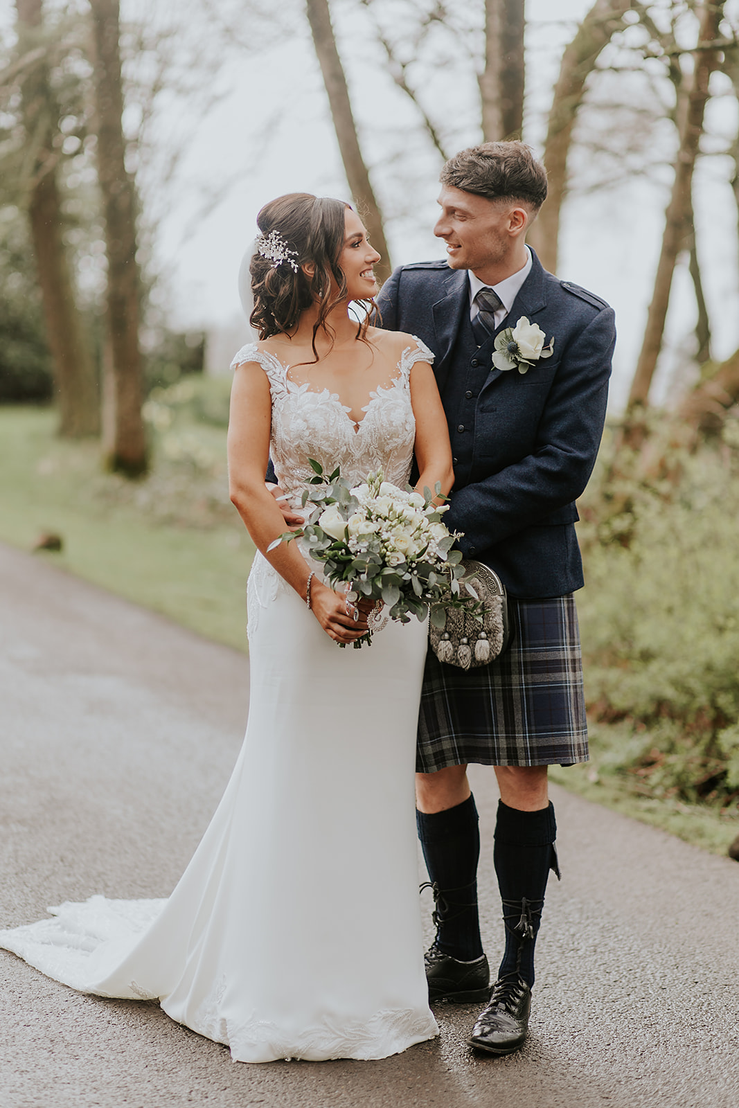 Lauren and John Cornhill Castle Scottish Wedding Photographer00036