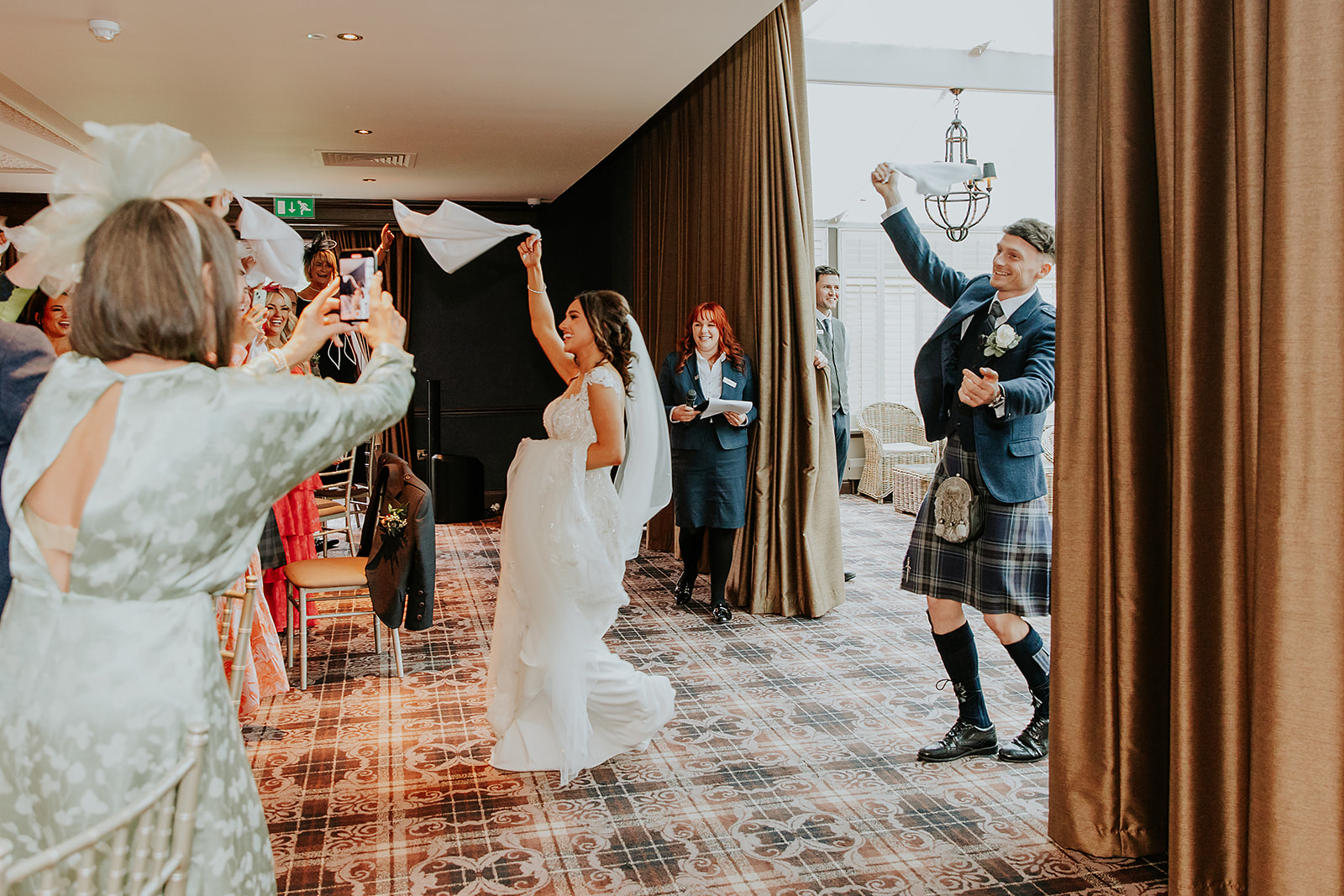 Lauren and John Cornhill Castle Scottish Wedding Photographer00043