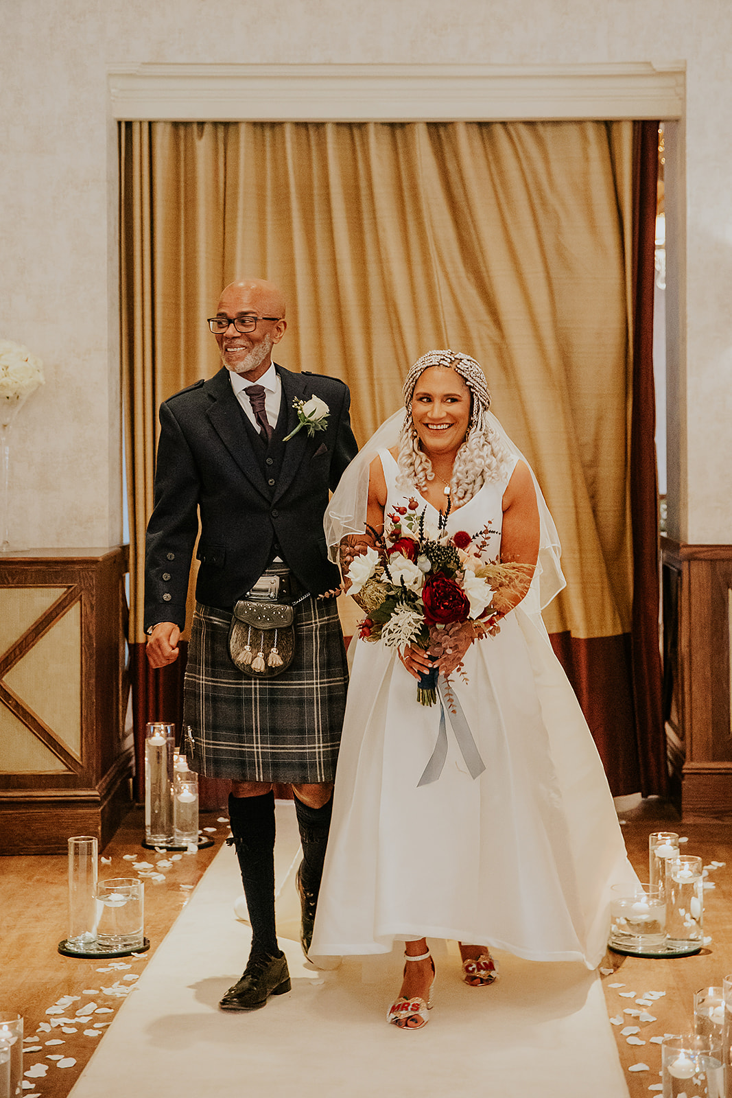 Lauren and Kevin Boclair House Hotel Winter Wedding Glasgow 00015