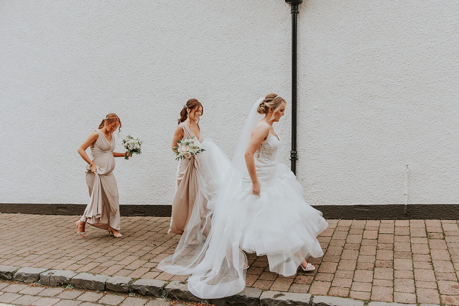 Stephanie and Christopher Brig O Doon Wedding00060