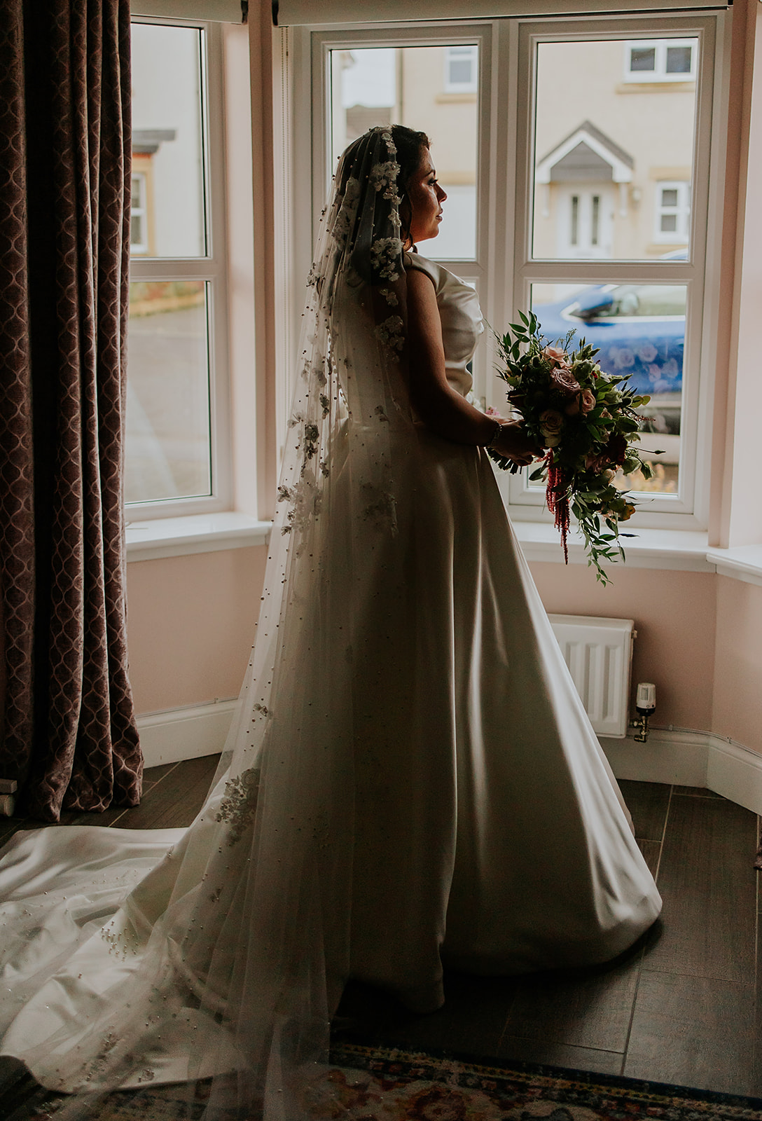 Zheni and Daniel Scottish Wedding Photographer Glasgow Trades Hall00022